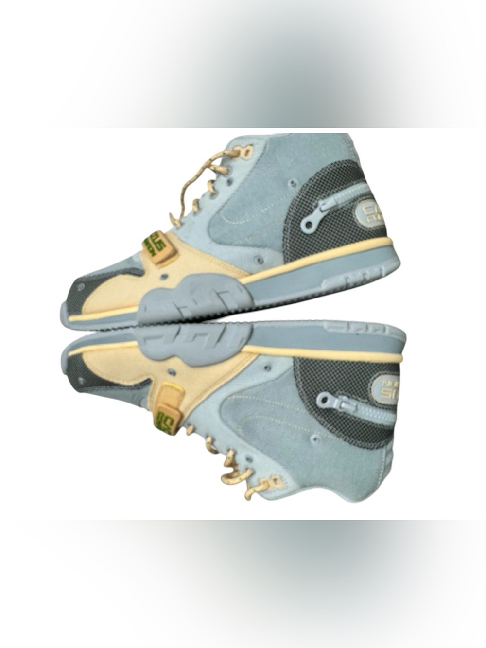 Nike Men's Mint Green and Gold Slip-On Sneaker - Picture 3 of 14